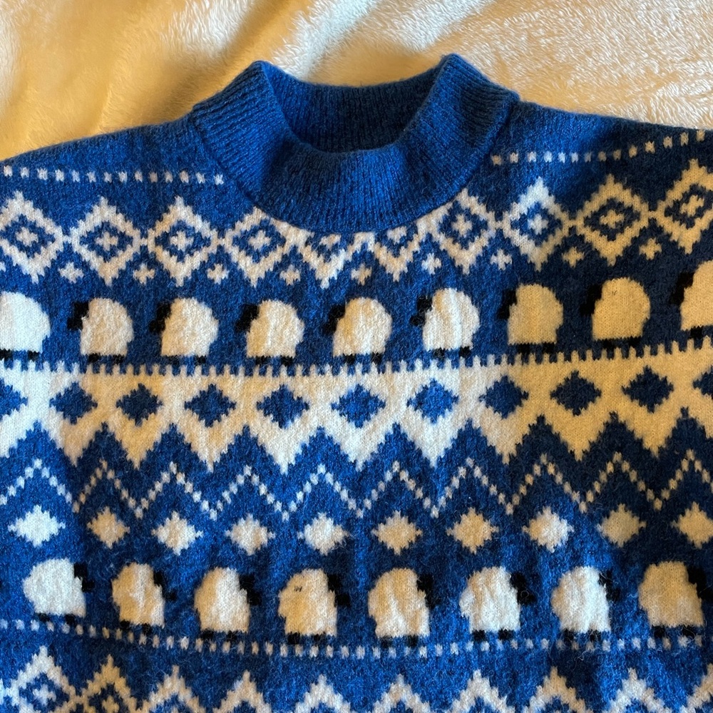 H&M Blue and White sheep patterned sweater - Picture 3 of 6